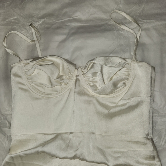 Ivory 'Flora' House of CB-small - Picture 9 of 13